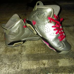 Jordans Girls Size 5.5 youth